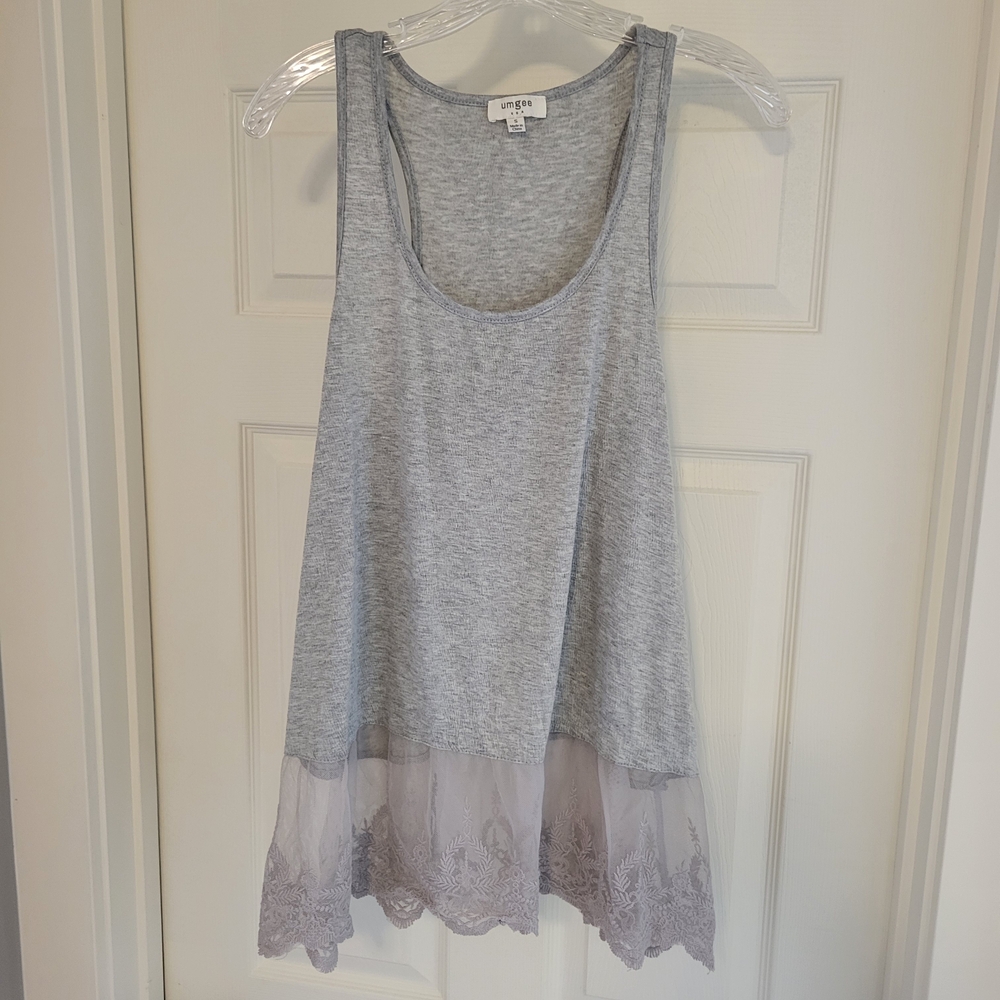 Umgee Gray Lace Hem Tank Top